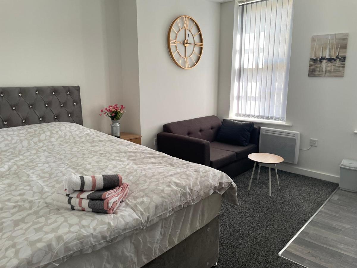 Apartment Bv Comfy Budget Studio At Quebec Street Bradford